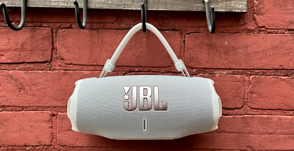 Портативная колонка JBL Charge 6 фиолетовый Портативная колонка JBL Charge 6 фиолетовый - 1