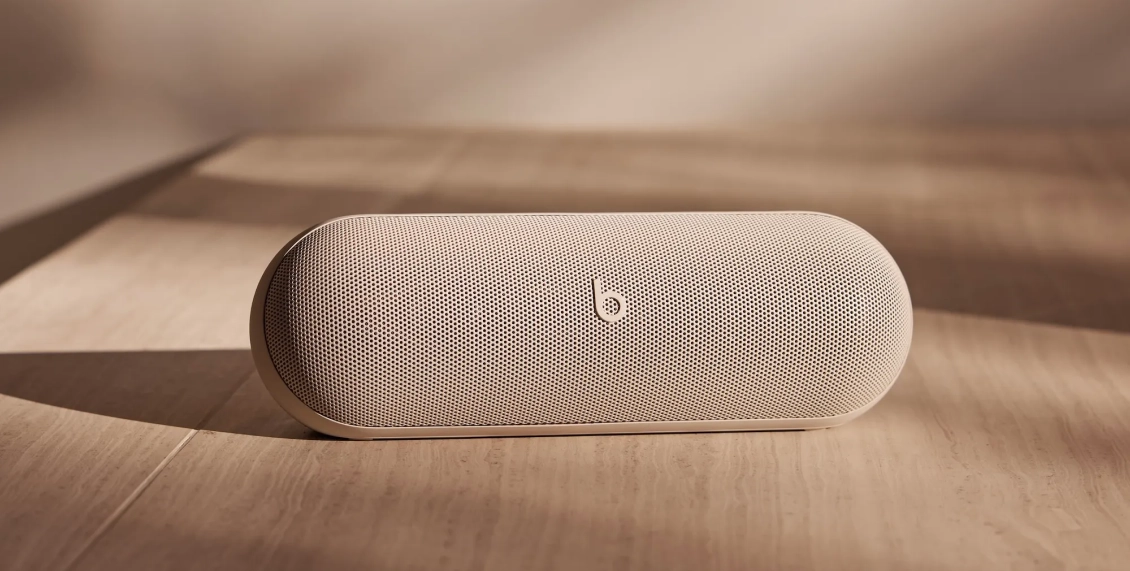 Портативная колонка Beats Pill Kim Special Edition тёмно-серый Портативная колонка Beats Pill Kim Special Edition тёмно-серый - 5