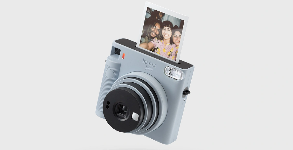 Фотоаппарат моментальной печати Fujifilm Instax Square SQ1 белый Фотоаппарат моментальной печати Fujifilm Instax Square SQ1 белый - 1