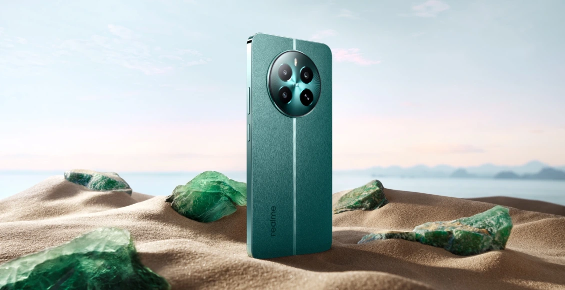 Смартфон Realme 12+ 5G 8/256 ГБ "бежевый песок" (2sim) Смартфон Realme 12+ 5G 8/256 ГБ "бежевый песок" (2sim) - 1