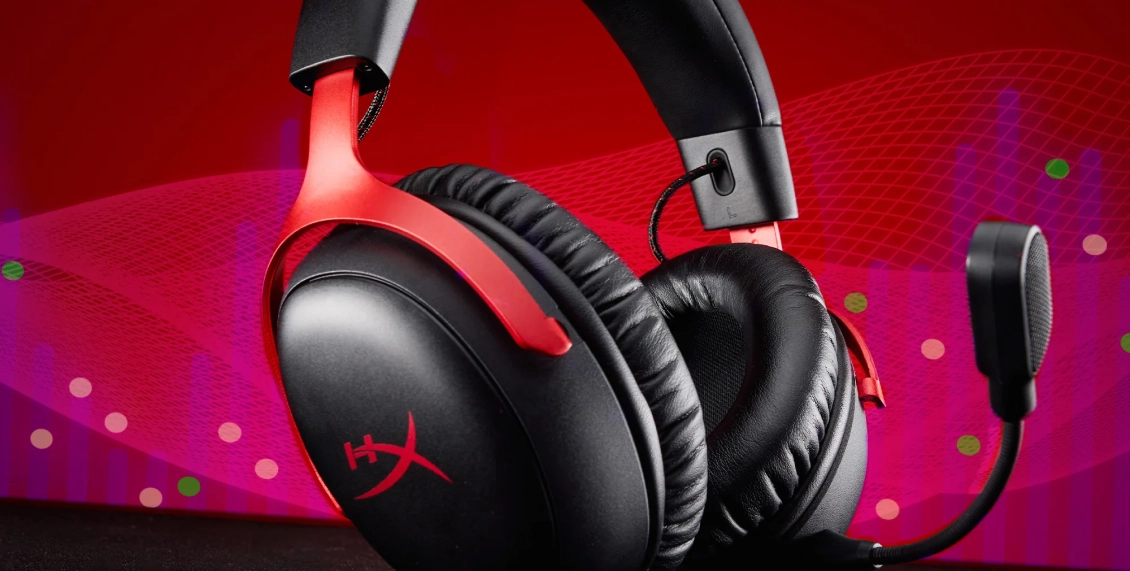 Проводные наушники HyperX Cloud III чёрный с красным Проводные наушники HyperX Cloud III чёрный с красным - 1