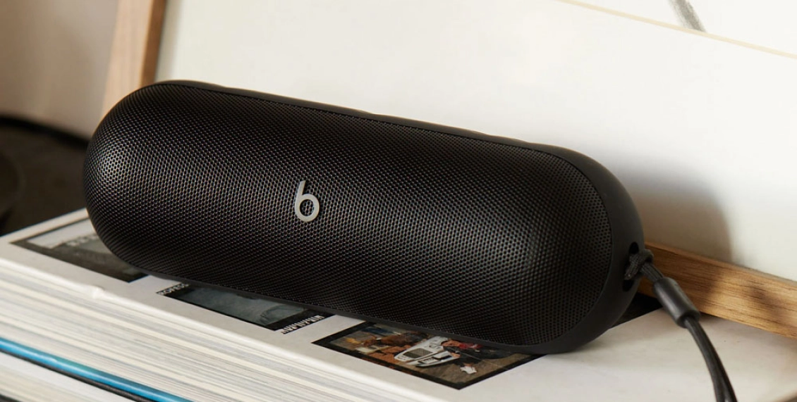 Портативная колонка Beats Pill Kim Special Edition тёмно-серый Портативная колонка Beats Pill Kim Special Edition тёмно-серый - 1